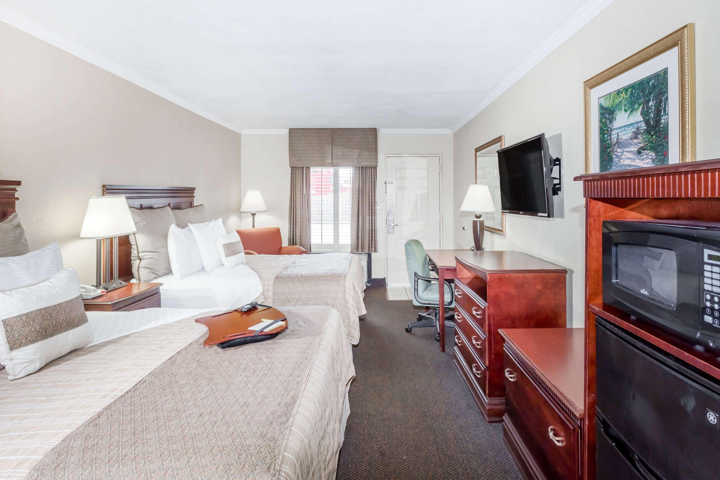 Days Inn By Wyndham Destin Exterior foto
