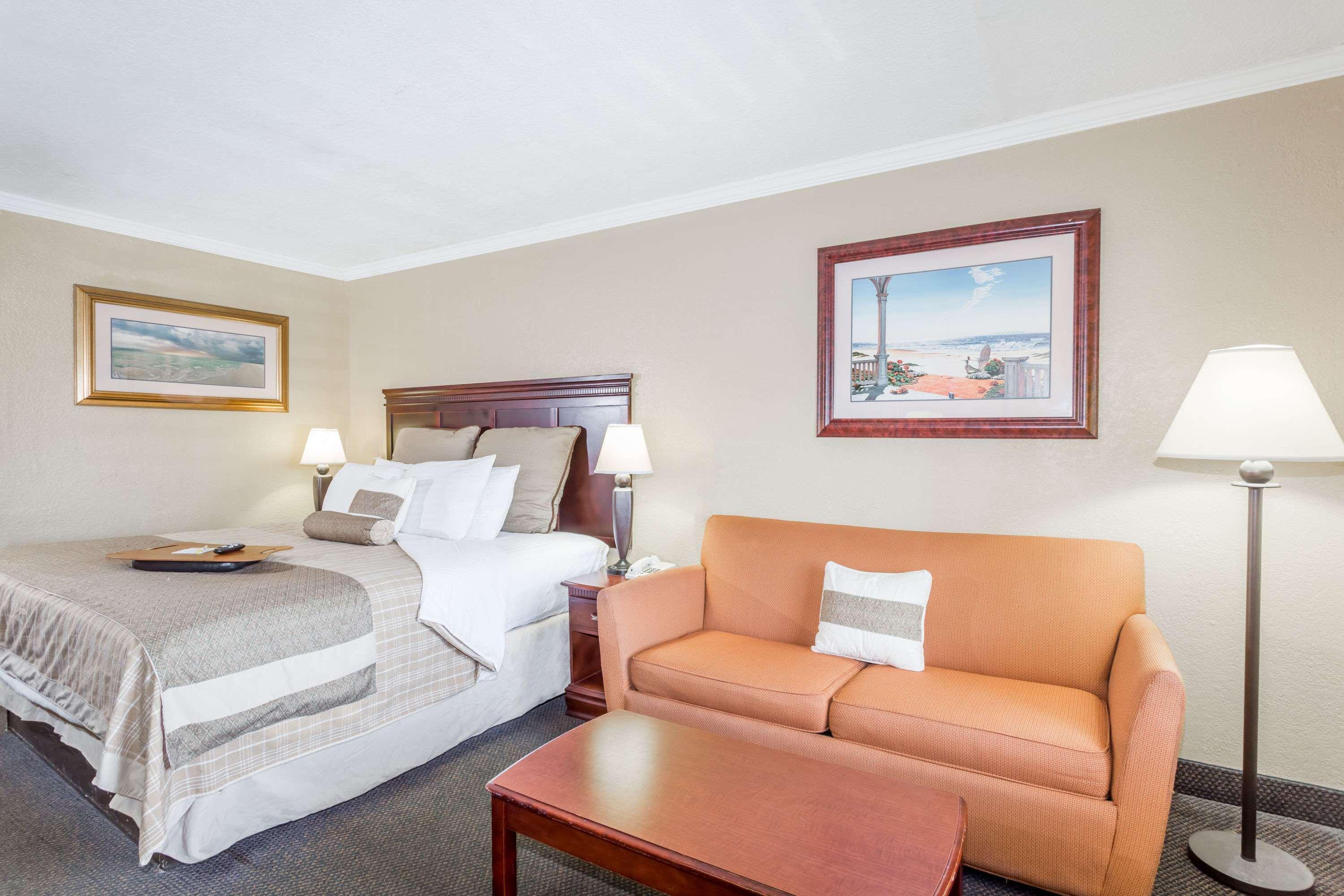 Days Inn By Wyndham Destin Exterior foto